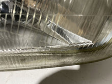 Load image into Gallery viewer, Frontscheinwerfer VW Golf IV ARO16266 Rechts Scheinwerfer Headlight SCH2730375125xz