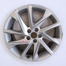 Load image into Gallery viewer, 1x Alufelge 17 Zoll 7.0&quot; 5x100 575601025AL Seat Ibiza V Rim Wheel