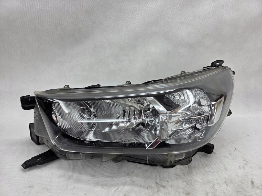 Frontscheinwerfer Toyota Hilux VIII SPP18194 Links Scheinwerfer Headlight SCH3403516120vr