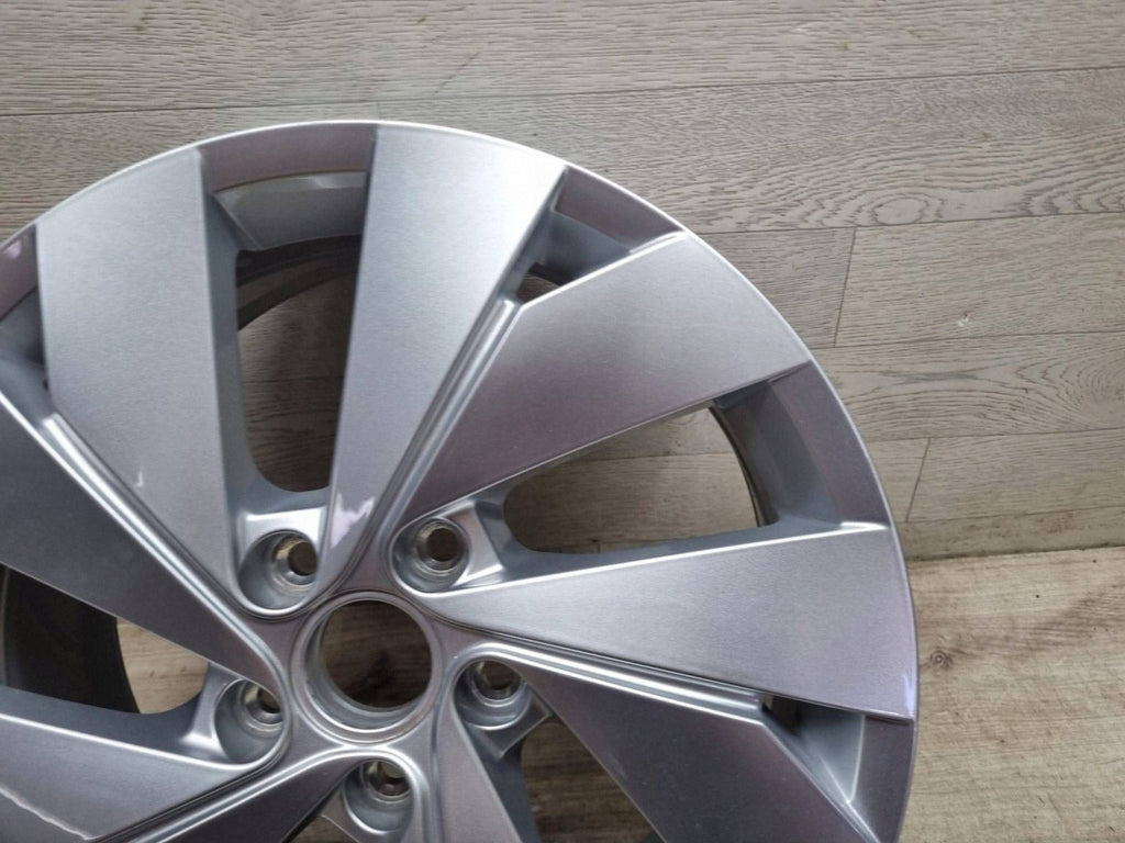 1x Alufelge 17 Zoll 5x112 5H0601025C VW Golf Viii Rim Wheel FEL3171725495ll