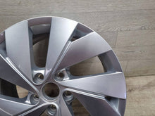Laden Sie das Bild in den Galerie-Viewer, 1x Alufelge 17 Zoll 5x112 5H0601025C VW Golf Viii Rim Wheel FEL3171725495ll