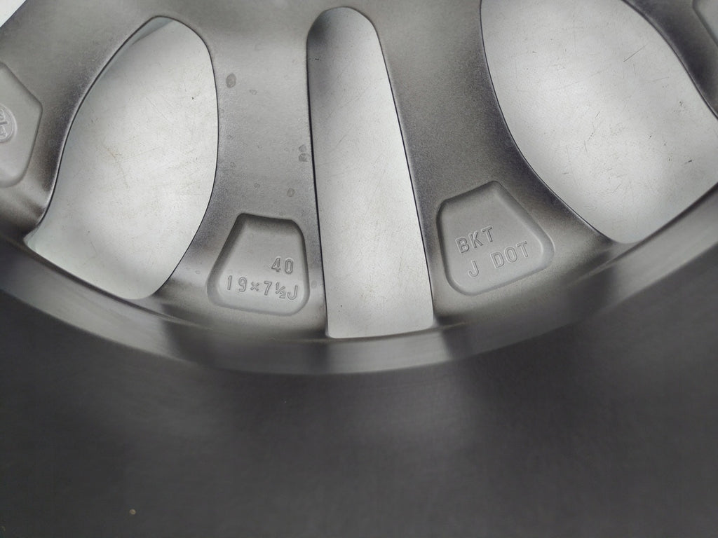 1x Alufelge 19 Zoll 7.5" 5x114.3 40ET Toyota Rav 4 Rim Wheel