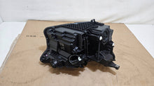 Laden Sie das Bild in den Galerie-Viewer, Frontscheinwerfer Audi E-Tron 85H941039R LED Ein Stück (Rechts oder Links) SCH5305429936yn