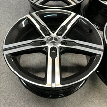 Laden Sie das Bild in den Galerie-Viewer, 4x Alufelge 18 Zoll 7.5" 5x112 49ET Glanz Schwarz A1774013200 Mercedes-Benz Cla FEL4150679792hg