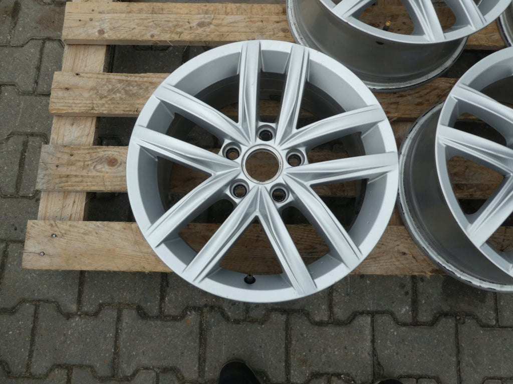 4x Alufelge 16 Zoll 6.5" 5x112 46ET Glanz Silber 5G0601025CS VW Rim Wheel FEL7631484519wy