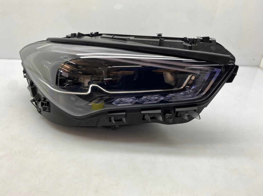 Frontscheinwerfer Mercedes-Benz Cla A1189061401 LED Rechts Headlight SCH9245643223dd