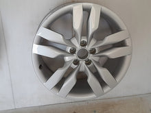 Load image into Gallery viewer, 1x Alufelge 19 Zoll 9.0&quot; 5x112 52ET Glanz Silber 4F0601025BP Audi Rim Wheel