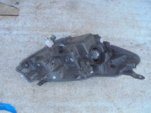 Load image into Gallery viewer, Frontscheinwerfer Toyota Yaris Links Scheinwerfer Headlight