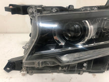 Laden Sie das Bild in den Galerie-Viewer, Frontscheinwerfer Toyota Land Cruiser Links Scheinwerfer Headlight SCH5164289817tj