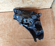 Laden Sie das Bild in den Galerie-Viewer, Frontscheinwerfer Opel Astra 1ZS008710-321 Xenon Links Scheinwerfer Headlight SCH9093623940qp