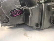 Laden Sie das Bild in den Galerie-Viewer, Frontscheinwerfer Skoda Enyaq 5LB941015F Full LED Links Scheinwerfer Headlight SCH2238163094dx