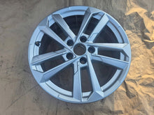 Laden Sie das Bild in den Galerie-Viewer, 1x Alufelge 17 Zoll 8Y0601025L Audi A3 Rim Wheel FEL1979007494sf
