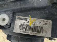 Laden Sie das Bild in den Galerie-Viewer, Frontscheinwerfer Fiat Croma 51784692 Ein Satz Scheinwerfer Headlight SCH6450388396vv