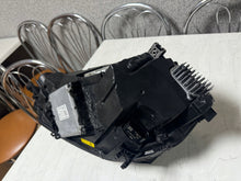 Laden Sie das Bild in den Galerie-Viewer, Frontscheinwerfer Audi A5 9856326 Xenon Rechts Scheinwerfer Headlight SCH3227051553hk