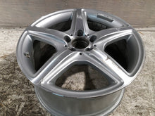 Laden Sie das Bild in den Galerie-Viewer, 1x Alufelge 18 Zoll 9.5&quot; 5x112 48ET A2184011502 Mercedes-Benz Cls Amg Rim Wheel