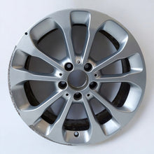 Laden Sie das Bild in den Galerie-Viewer, 1x Alufelge 17 Zoll 6.5&quot; 5x112 A1564011700 Mercedes-Benz Gla Rim Wheel