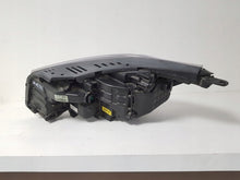 Laden Sie das Bild in den Galerie-Viewer, Frontscheinwerfer Kia Sorento III 92101-C5620 92102-C5620 Full LED Ein Satz SCH9079096565mb