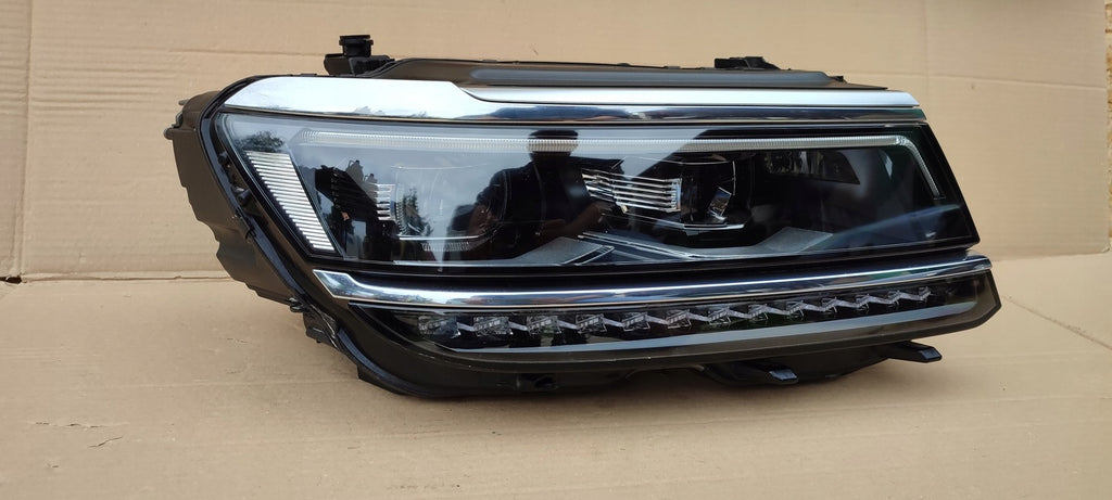 Frontscheinwerfer VW Tiguan 5NB941082D LED Rechts Scheinwerfer Headlight