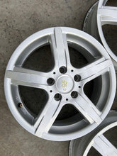 Laden Sie das Bild in den Galerie-Viewer, 4x Alufelge 16 Zoll 6.0" 5x112 46ET Glanz Silber Seat Rim Wheel FEL6171375547jg