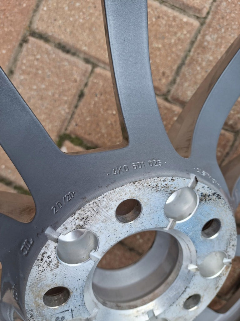 1x Alufelge 17 Zoll 7.5" 5x112 36ET Glanz Silber 4K0601025 Audi A6 C8 Rim Wheel FEL2067312136gq