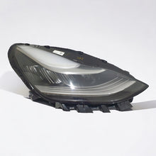 Laden Sie das Bild in den Galerie-Viewer, Frontscheinwerfer Tesla 3 1077376-00-C LED Rechts Scheinwerfer Headlight