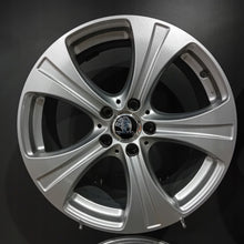 Laden Sie das Bild in den Galerie-Viewer, 4x Alufelge 18 Zoll 8.0" 5x112 38ET Glanz Silber Mercedes-Benz Superb Iii FEL2768506020wm