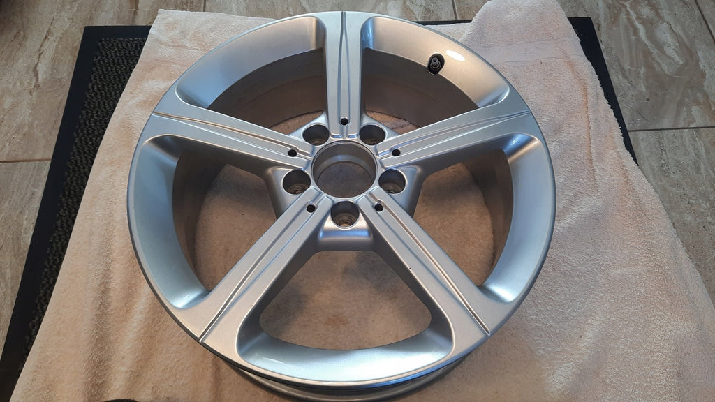 1x Alufelge 17 Zoll 6.5" 5x112 44ET Glanz Silber A1774011200 Audi 44 W177