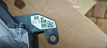 Laden Sie das Bild in den Galerie-Viewer, Frontscheinwerfer Toyota 4 Yaris Rechts Scheinwerfer Headlight SCH2797049267aw