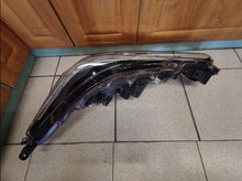Laden Sie das Bild in den Galerie-Viewer, Frontscheinwerfer Toyota Corolla 81150-02X10 Full LED Links Headlight