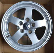 Load image into Gallery viewer, 4x Alufelge 16 Zoll 7.0&quot; 5x112 35ET Glanz Silber 8W0601025 Audi Rim Wheel