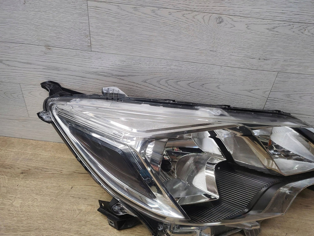 Frontscheinwerfer Mitsubishi Space Star 8301D446 Rechts Scheinwerfer Headlight