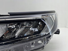 Laden Sie das Bild in den Galerie-Viewer, Frontscheinwerfer Toyota Rav V 4 RCD26587 Links Scheinwerfer Headlight SCH3707941484im