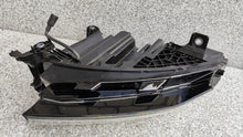 Load image into Gallery viewer, Frontscheinwerfer Skoda Enyaq IV 5LB941016H Full LED Rechts Headlight