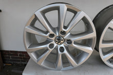 Laden Sie das Bild in den Galerie-Viewer, 1x Alufelge 18 Zoll 8.0&quot; 5x130 7P6601025C VW Touareg Rim Wheel