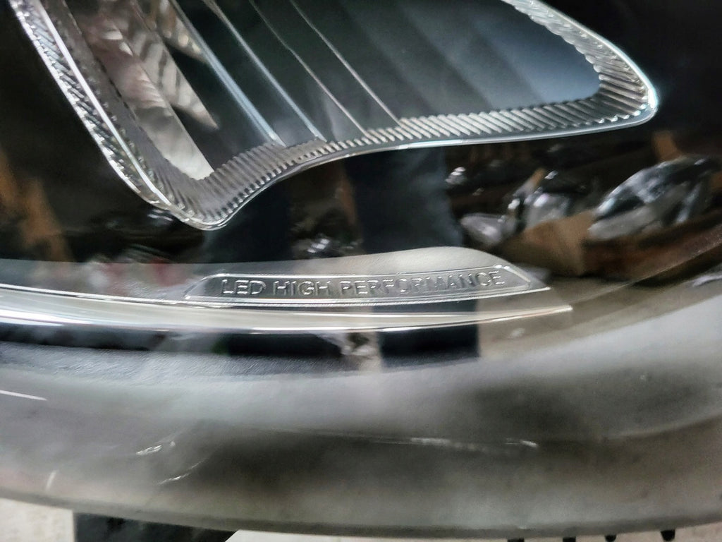 Frontscheinwerfer Mercedes-Benz W246 A2469065401 LED Rechts Headlight SCH6745288415gq