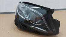 Laden Sie das Bild in den Galerie-Viewer, Frontscheinwerfer Mercedes-Benz W213 A2139064804 Rechts Scheinwerfer Headlight SCH6504668130yb