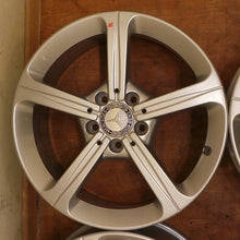 Laden Sie das Bild in den Galerie-Viewer, 4x Alufelge 17 Zoll 6.5" 5x112 44ET Glanz Silber A1774011200 Mercedes-Benz W177 FEL8104307793jj