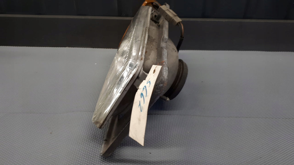 Frontscheinwerfer VW Jetta I 302-122932 Rechts Scheinwerfer Headlight SCH9545527319dp