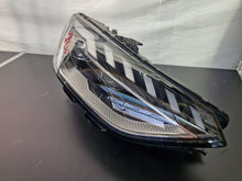 Laden Sie das Bild in den Galerie-Viewer, Frontscheinwerfer Audi A4 Avant 8W0941036E 030111723600 LED Rechts Headlight SCH8971229780bz
