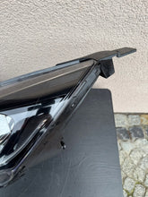 Laden Sie das Bild in den Galerie-Viewer, Frontscheinwerfer Hyundai I20 III 92101-Q0050 Links Scheinwerfer Headlight