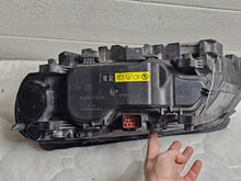 Load image into Gallery viewer, Frontscheinwerfer Volvo S80 V70 III Xenon Rechts Scheinwerfer Headlight SCH5821186071ey
