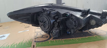 Load image into Gallery viewer, Frontscheinwerfer Hyundai Elantra 92101-F2 LED Links Scheinwerfer Headlight
