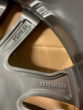 Laden Sie das Bild in den Galerie-Viewer, 1x Alufelge 16 Zoll 6.5" 4x108 9825165280 Peugeot 2008 208 Ii Rim Wheel FEL9485452370jf