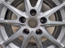 Load image into Gallery viewer, 1x Alufelge 16 Zoll 6.5" 5x114.3 40ET Glanz Silber KE409-3Z110 Nissan Juke F15 FEL4906800768hd