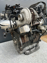 Load image into Gallery viewer, Motor Hyundai Kia Santa Fe Sorento D4HB 2.2 CRDI 156TKm Diesel Engine Komplett
