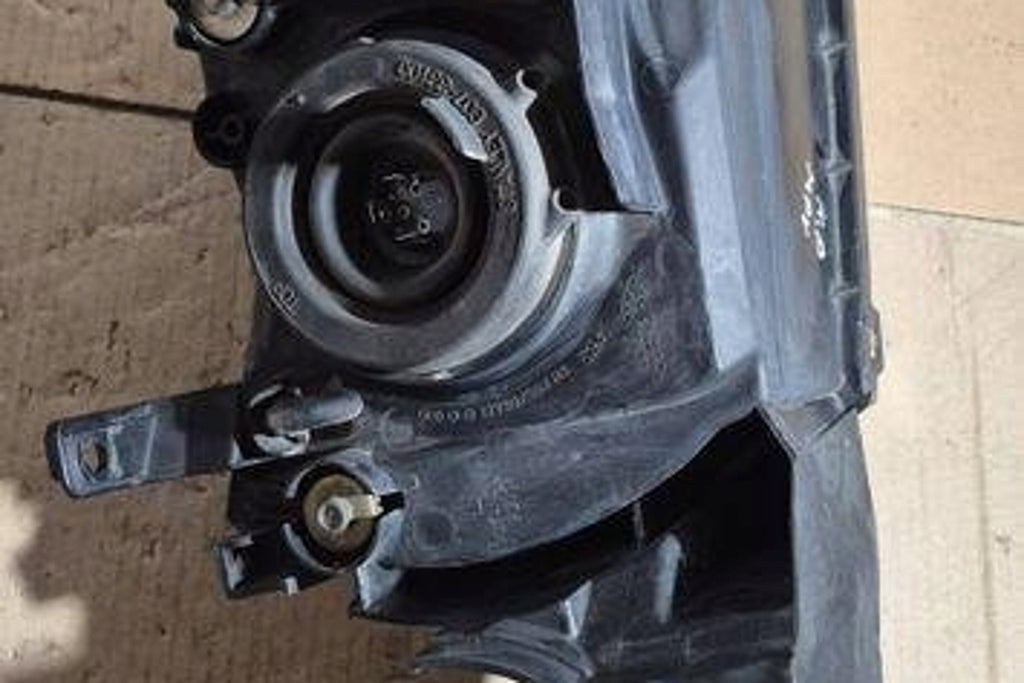 Frontscheinwerfer Mazda Mpv II P2018 Ein Stück (Rechts oder Links) Headlight