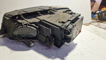 Laden Sie das Bild in den Galerie-Viewer, Frontscheinwerfer VW Passat 9312660 Rechts Scheinwerfer Headlight SCH1523331575cv
