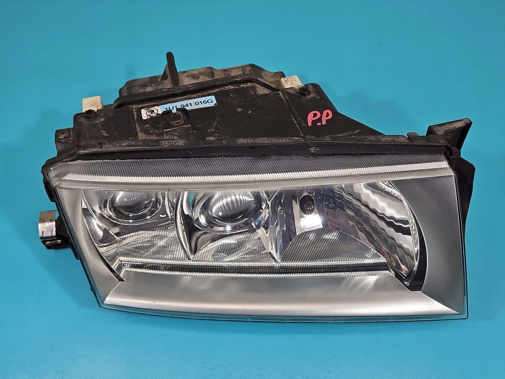 Frontscheinwerfer Skoda Octavia I 1404733 1U1941016G Xenon Rechts Headlight SCH3106330352tn
