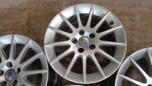 Laden Sie das Bild in den Galerie-Viewer, 4x Alufelge 16 Zoll 6.5" 5x108 45ET Glanz Silber 9466832 Volvo V70 I C70 FEL5900777716tx