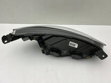 Laden Sie das Bild in den Galerie-Viewer, Frontscheinwerfer Ford Focus MX7B-13E015-CC Links Scheinwerfer Headlight